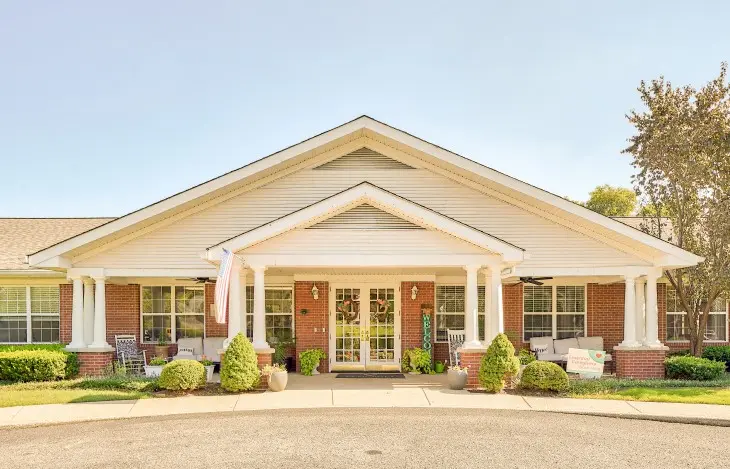 Exterior of American House Hendersonville Senior Living